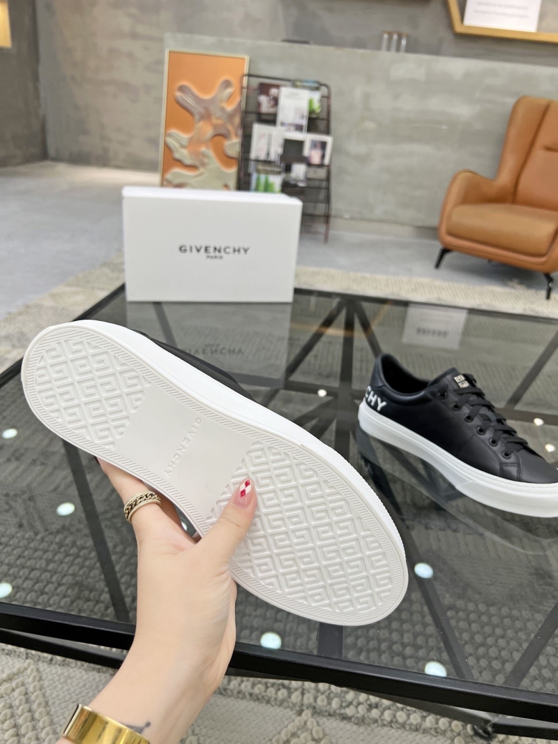 Givenchy Sneakers